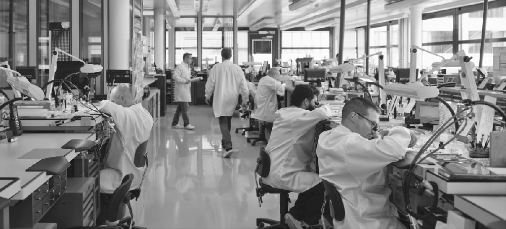 爱彼维修服务中心